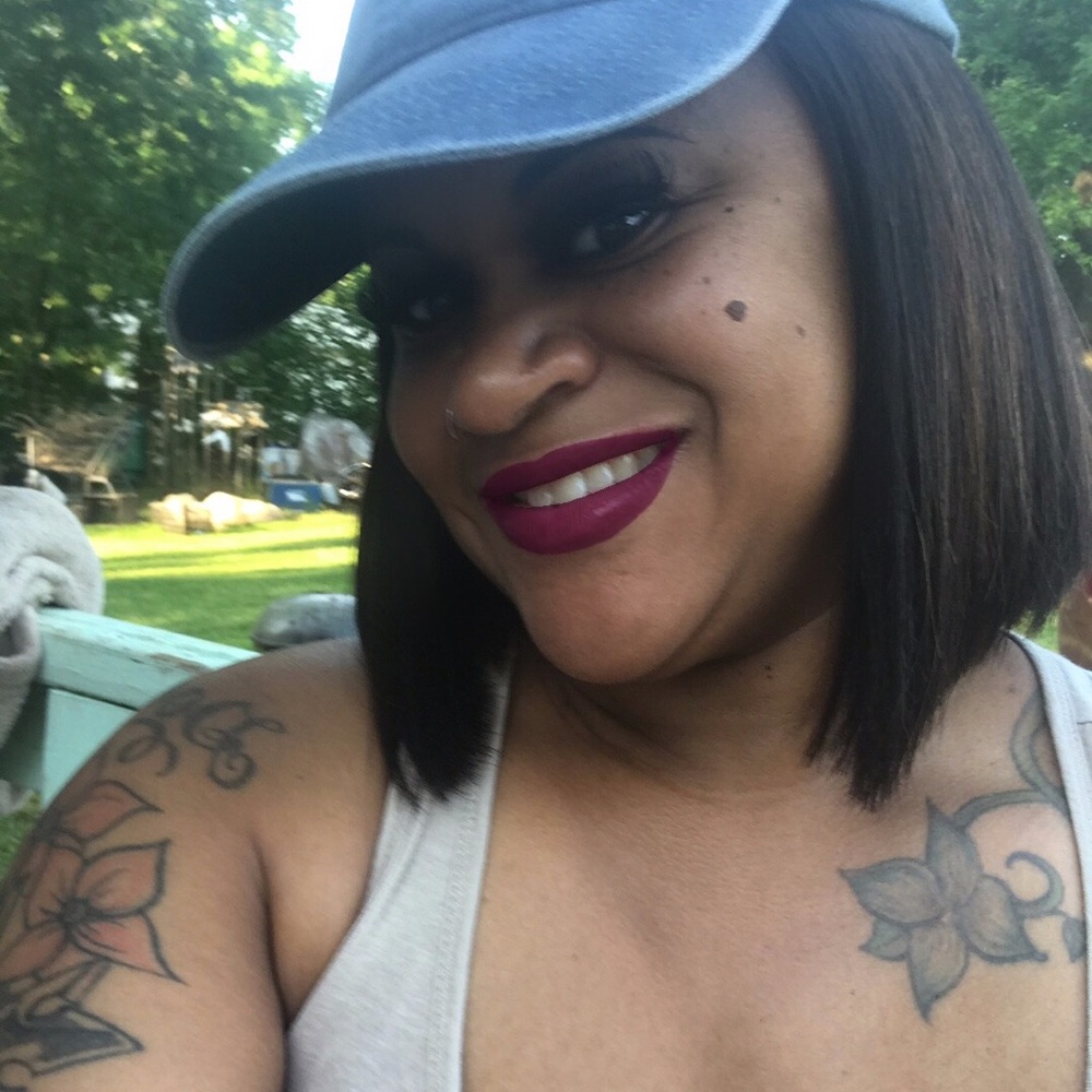 Meet your Posher, Tawana